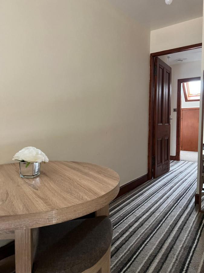 4 Bed Bungalow Near Airport EDI Exteriér fotografie
