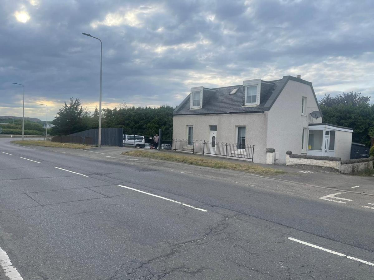 4 Bed Bungalow Near Airport EDI Exteriér fotografie