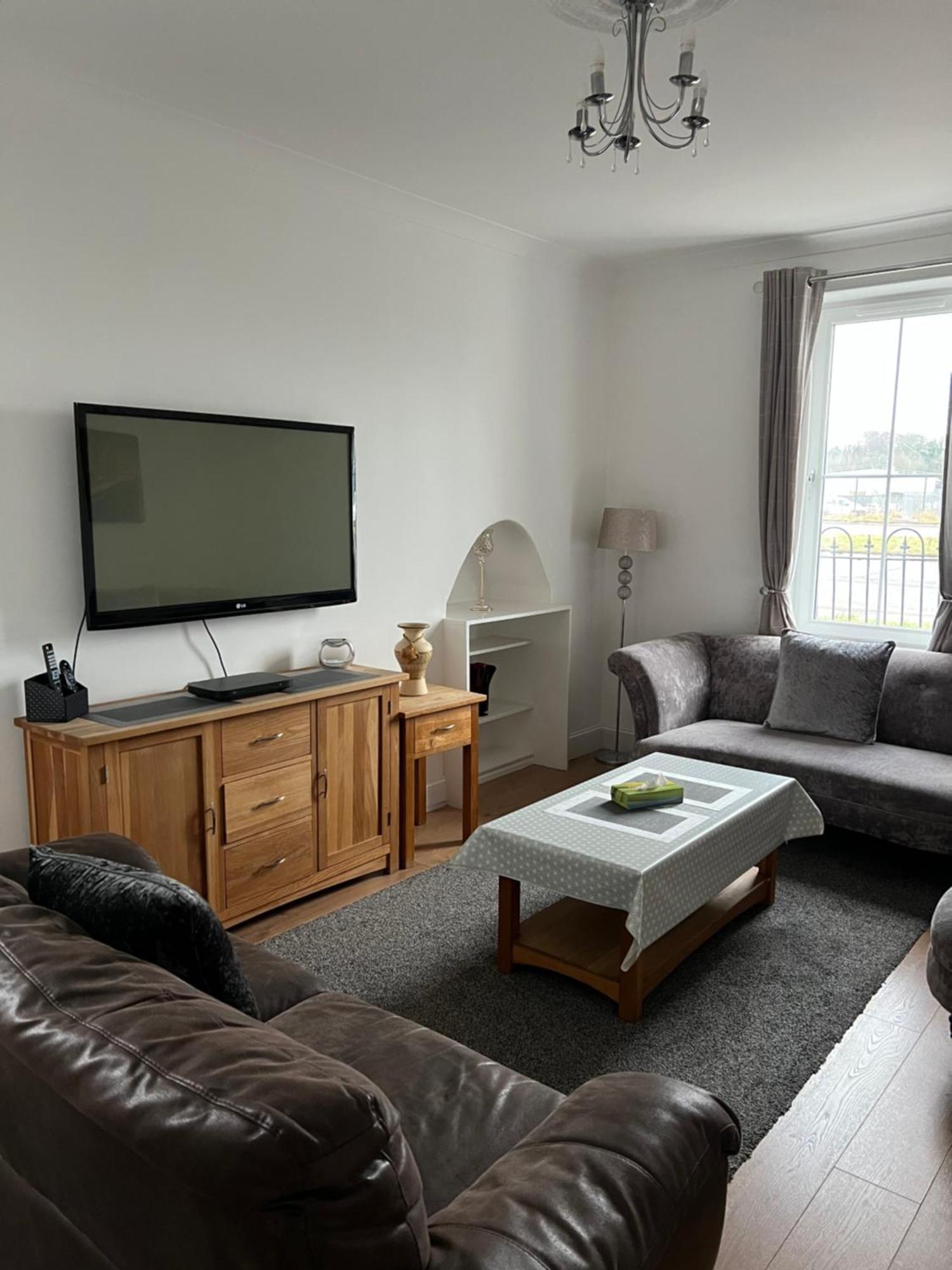 4 Bed Bungalow Near Airport EDI Exteriér fotografie