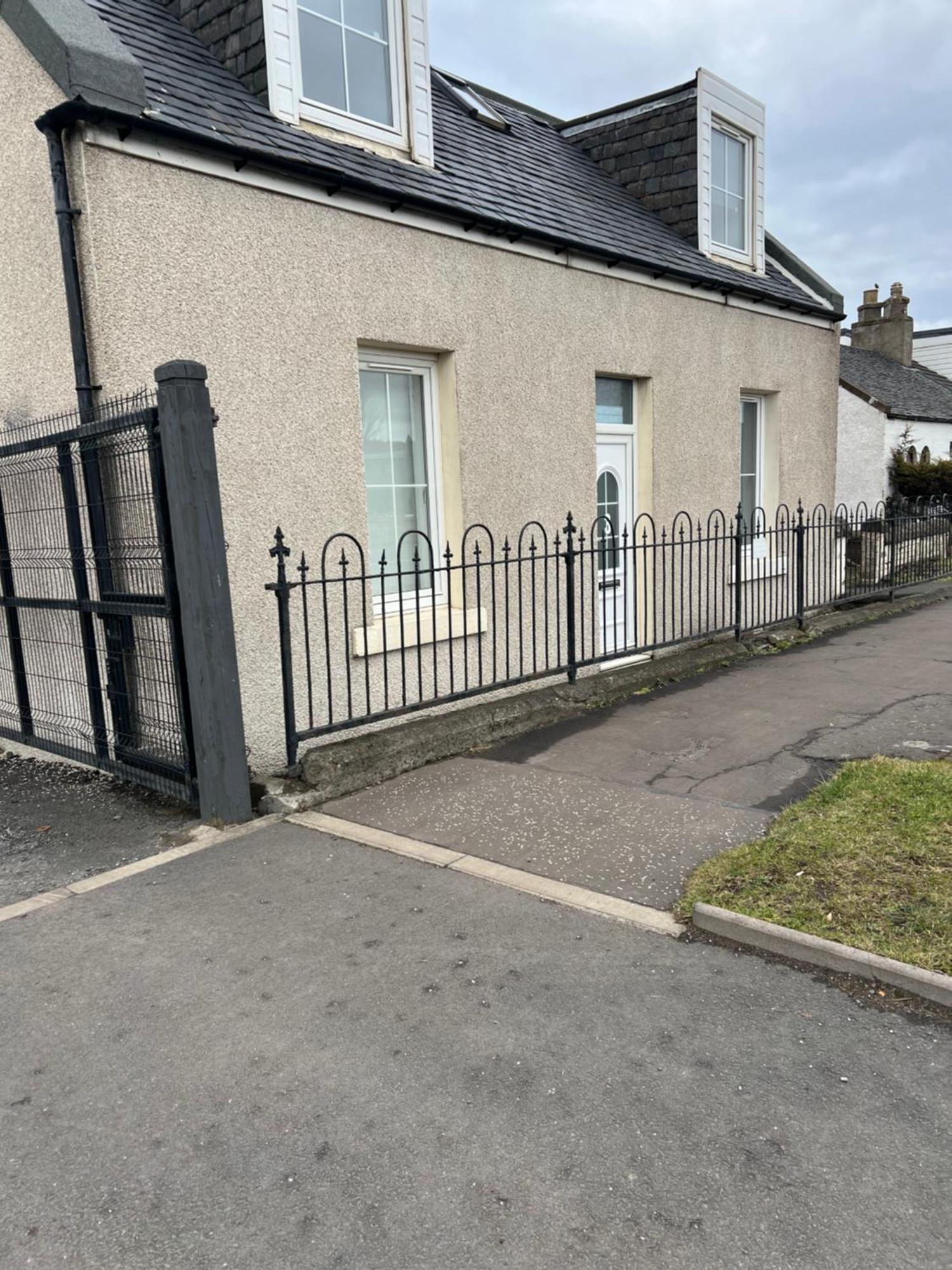 4 Bed Bungalow Near Airport EDI Exteriér fotografie